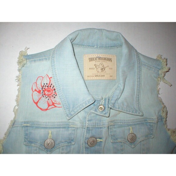 New Girls NWT $128 True Religion Brand Jeans M Denim Vest Light Blue Red Flowers - Picture 2 of 5